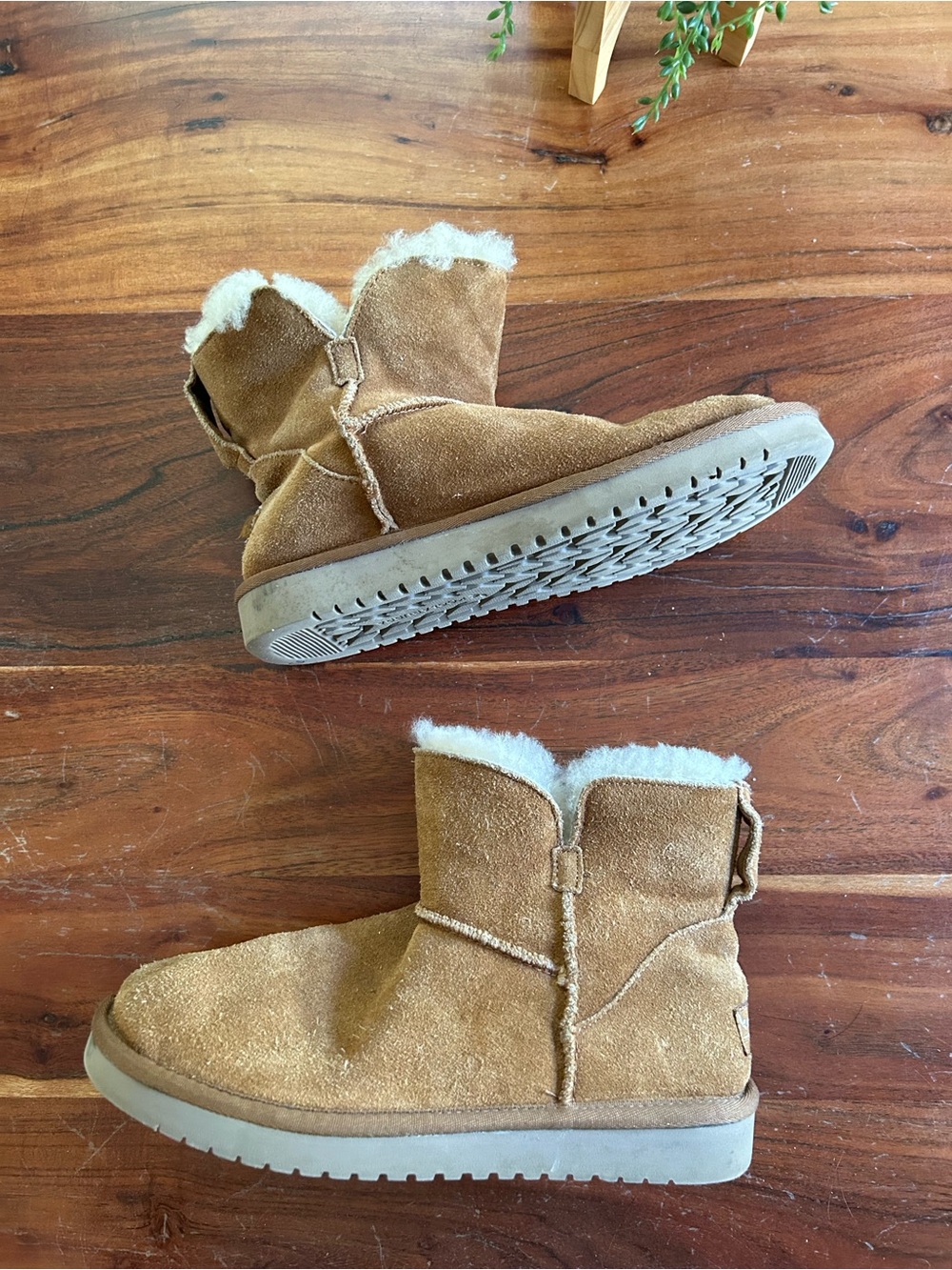 Koolaburra by UGG womens Koola Ultra Mini Ankle Boot - Picture 7 of 9